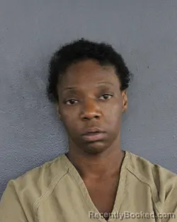 Mugshot of SHAQUILLA SHAVAY OUTEN booked in Broward County, Florida on June 17, 2026