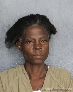 Mugshot of Catoura Denise Linton booked in Broward County, Florida on July 28, 2026
