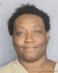 Mugshot of CIERRA ANTONIA DAVIS booked in Broward County, Florida on April 26, 2026