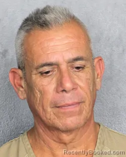 Mugshot of JUAN CARLOS RUIZ