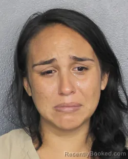 Mugshot of PAULA JUILISSA URREGO ROBERTO booked in Broward County, Florida on May 14, 2026