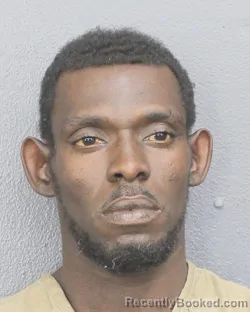 Mugshot of DEANDRE DWAYNE ARNOLD