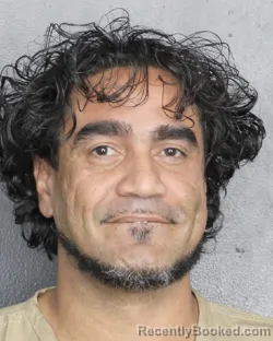 Mugshot of JOSE ARTURO CLAUDIO