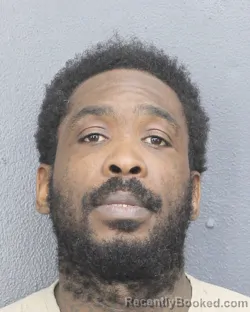 Mugshot of ANTONIO DEON HOLMES