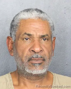 Mugshot of DERICK ALBERTO SEVERINO