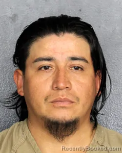 Mugshot of EDWIN ADAN ORTIZ BONILLA booked in Broward County, Florida on April 28, 2026