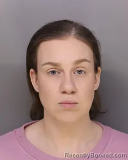 Mugshot of LINDSEY REYNOLDS booked in Hamilton County, Ohio on March 20, 2026