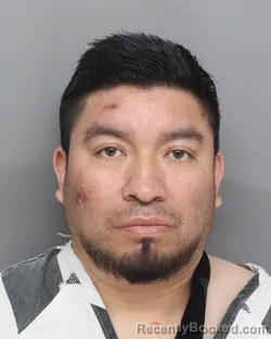 Mugshot of JULIO HERNANDEZ booked in Hamilton County, Ohio on June 3, 2026