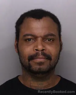 Mugshot of QUINTIN GRAFINREED