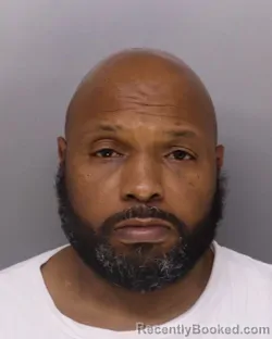 Mugshot of RAFEVEL GREEN