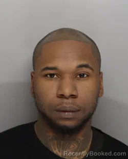 Mugshot of TRAEVON EDWARDS