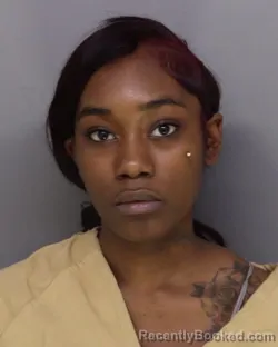 Mugshot of LEAIRA BRADFORD