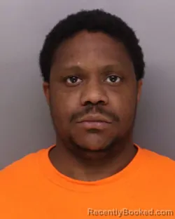 Mugshot of MARTINEZ CRAIG