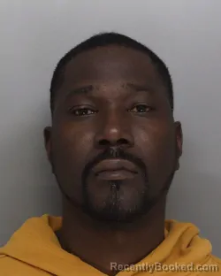 Mugshot of Mario Thomas