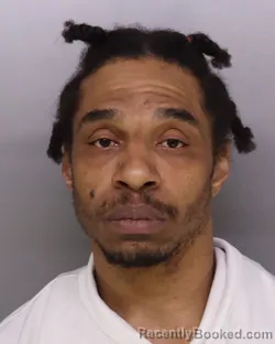 Mugshot of DEMARIO WARREN booked in Hamilton County, Ohio on March 17, 2026