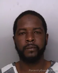 Mugshot of LEMARQUEIS WHITE booked in Hamilton County, Ohio on March 28, 2026