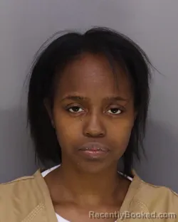 Mugshot of SHANISE CURRIE booked in Hamilton County, Ohio on March 17, 2026