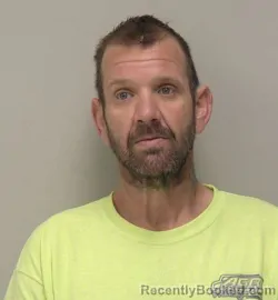 Mugshot of Jeremy Allen Mangas