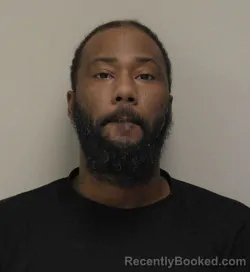 Mugshot of Jeray Tyre Saunders booked in Hancock County, Ohio on May 8, 2026