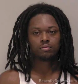 Mugshot of Tay'Vieon Antorres Shipp booked in Hancock County, Ohio on September 28, 2026