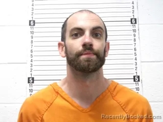 Mugshot of BRADY DAVID HIGGINS booked in Hardin County, Ohio on April 30, 2026