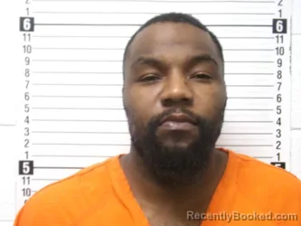 Mugshot of KEITH MARTEL BOOKER booked in Hardin County, Ohio on March 25, 2026