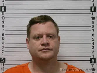 Mugshot of BRANDON LEE SMITH