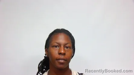 Mugshot of SHANTALLE DENISE GOFF booked in Suwannee County, Florida on March 30, 2026