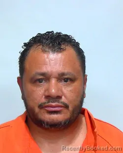 Mugshot of ARLIS JAVIER FLORES SALINAS booked in Suwannee County, Florida on May 30, 2026