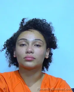 Mugshot of ASHLEY ARIETTE REYNOLDS booked in Suwannee County, Florida on June 4, 2026