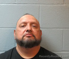 Mugshot of ROBERTO MUNIZ booked in Huron County, Ohio on May 9, 2026