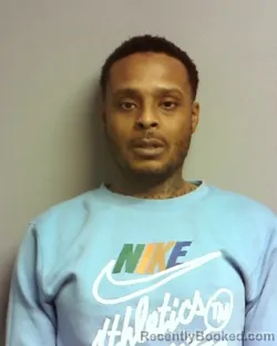 Mugshot of RAMONE LARRY ROBERTSON