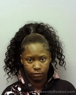 Mugshot of SHAWNTIA ARMAEI HARBAUR booked in Lake County, Ohio on March 20, 2026