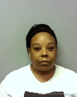 Mugshot of Shanae Tywanna Cammon booked in Lake County, Ohio on August 11, 2026