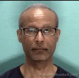 Mugshot of RAFAEL NIEVES booked in Licking County, Ohio on May 3, 2026