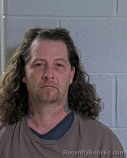 Mugshot of DANIEL G DODDS