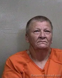 Mugshot of LISA MARIE DAUGHTRY