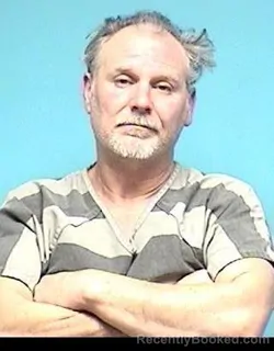 Mugshot of MICHAEL L Junior TOMLIN