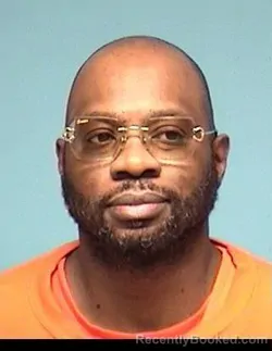 Mugshot of DURROND D CARSON