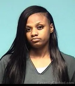 Mugshot of AMAURI M WOODS