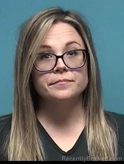 Mugshot of AMBER LYNN ALIFF