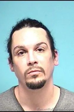 Mugshot of JONATHAN VISALDEN