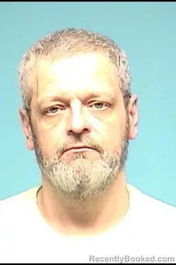 Mugshot of MICHAEL T Junior HENNES