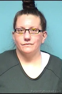 Mugshot of RACHAEL L ROBERTS