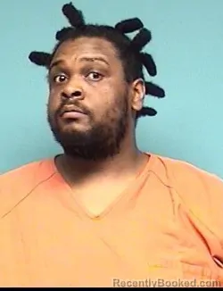 Mugshot of CHAQUILLE VONTE DOMINIQUE WARREN