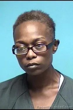 Mugshot of GENELLA L ARNOLD