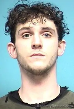 Mugshot of DEVIN MATTHEW MAYNES