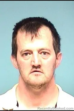 Mugshot of KENNITH W HYATT