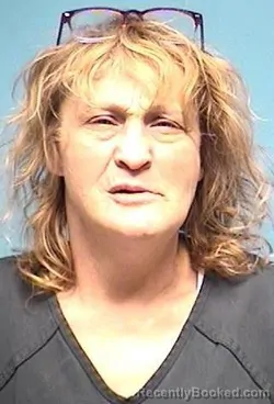 Mugshot of HEATHER M BLACK