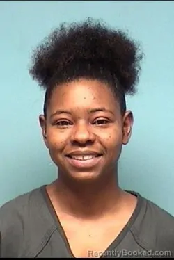 Mugshot of TATYANA N QUILLEN